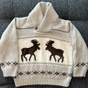 Moose sweater